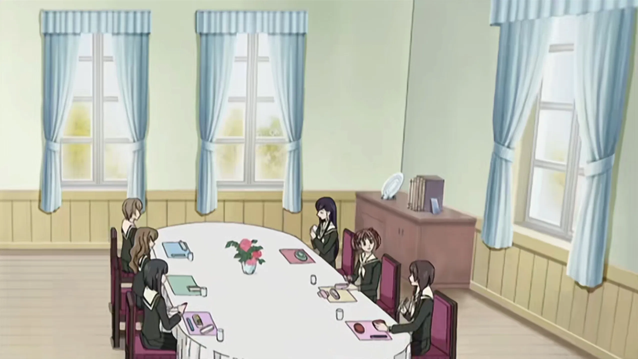 Дева Мария смотрит за вами 4