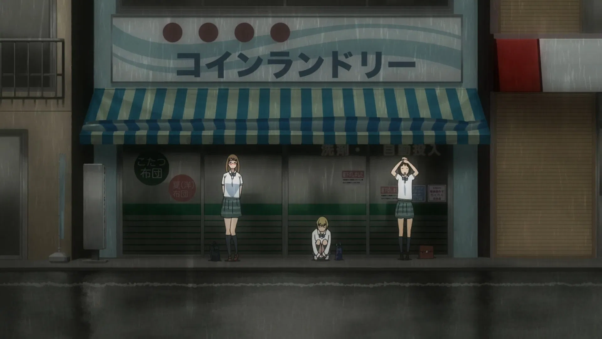 А всё-таки город вертится