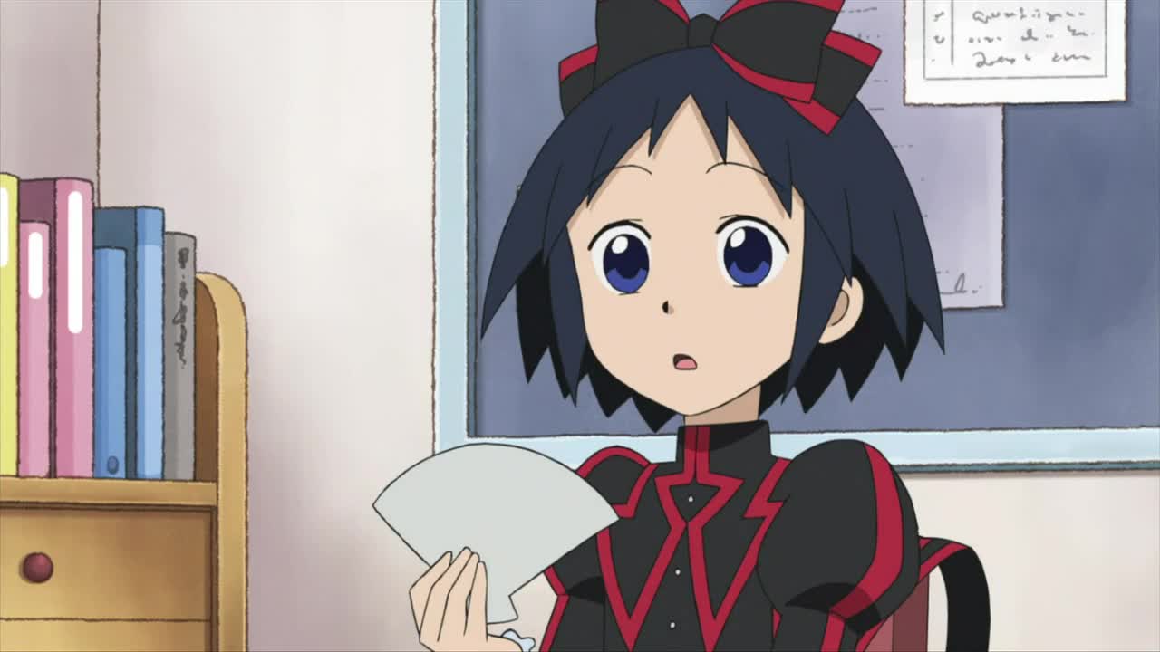 А вот и чёрная колдунья!